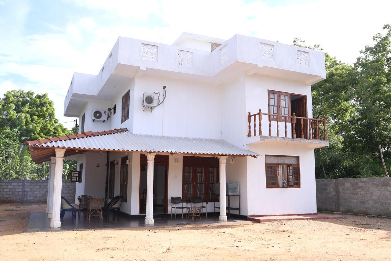 טיסמהרמה Hotel Whitehouse מראה חיצוני תמונה